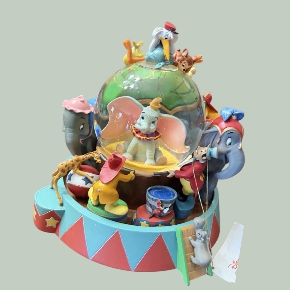 Disney Dumbo Animated Musical Snow Globe "Entry of the Gladiators" DISNEY STORE